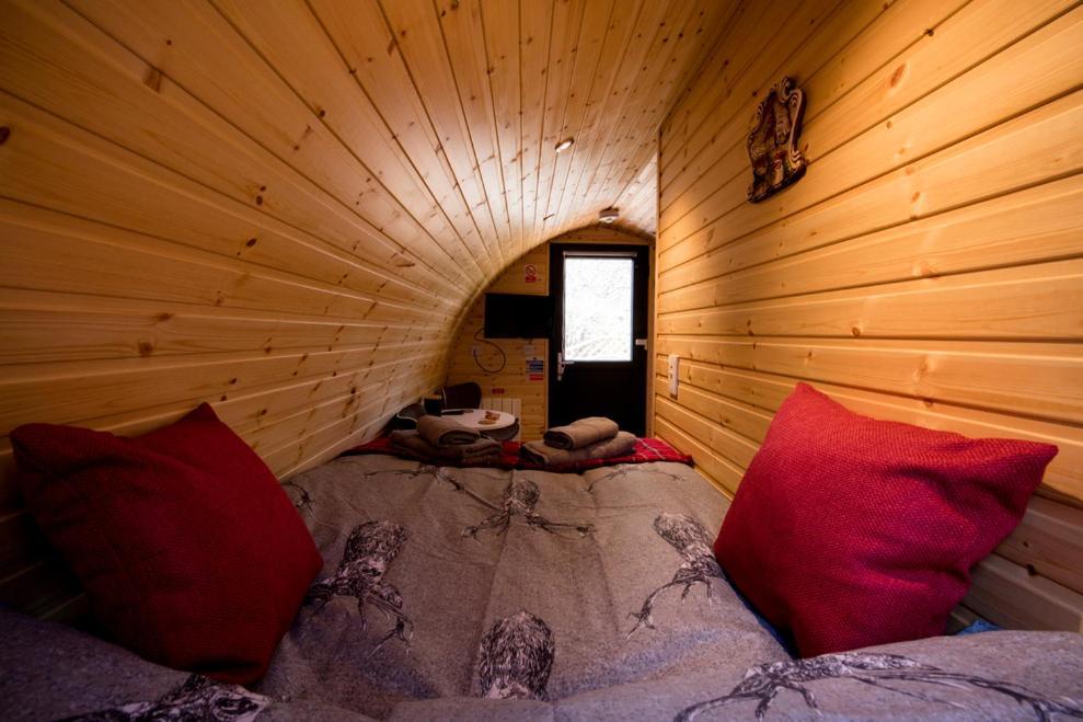Highland & Transylvania Glamping Pods Roybridge Exterior photo